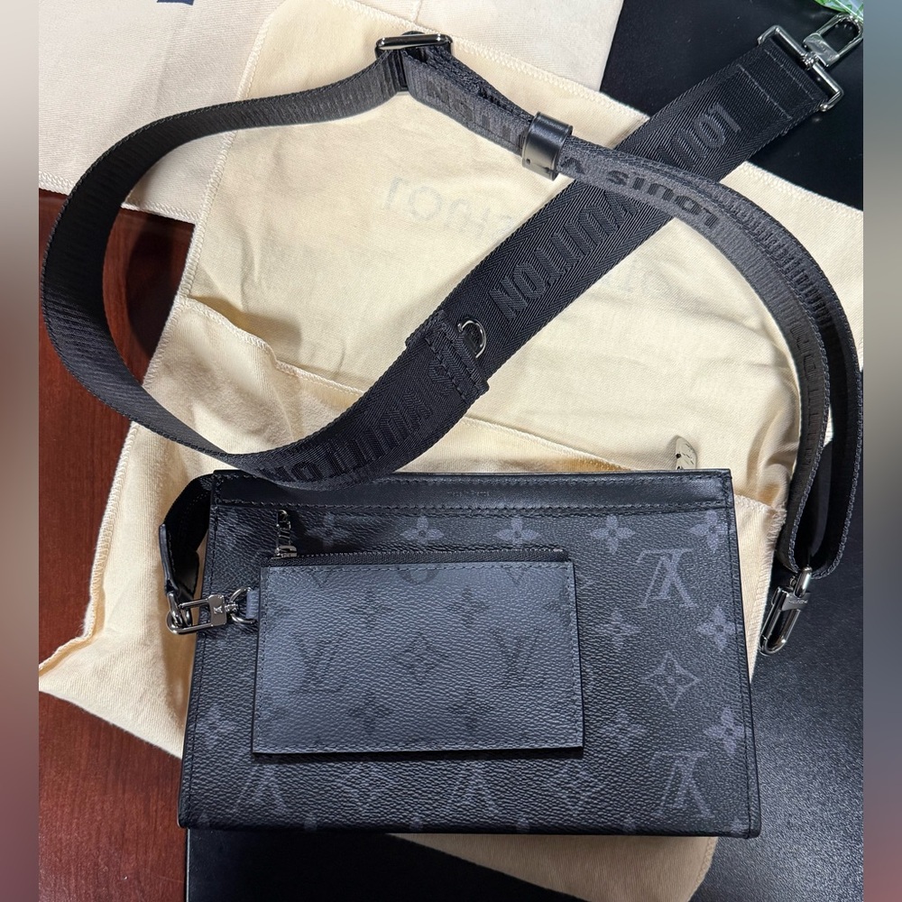 Louis Vuitton Gaston wearable wallet ❌SOLD❌
